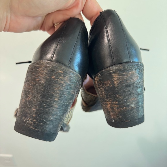 Miss Macie Wing & A Prayer Booties Size 7.5 - Picture 8 of 11